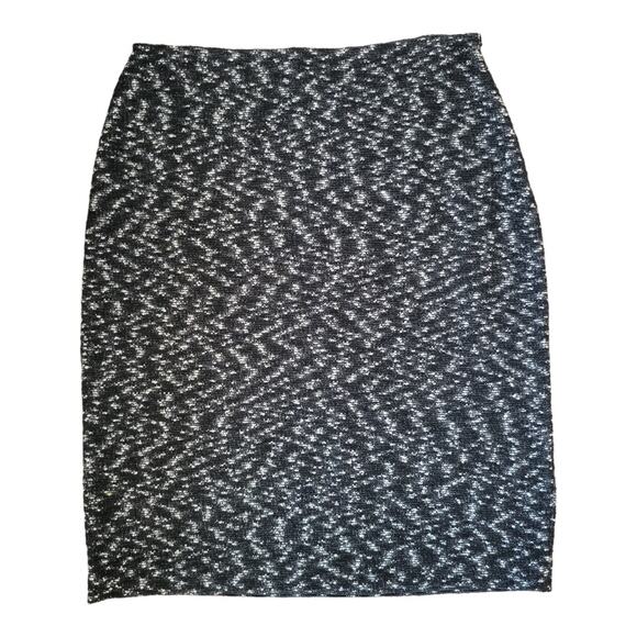 St. John Tweed Pencil Skirt Black White Wool Rayon Blend Side Zip Women 4 - Picture 1 of 12